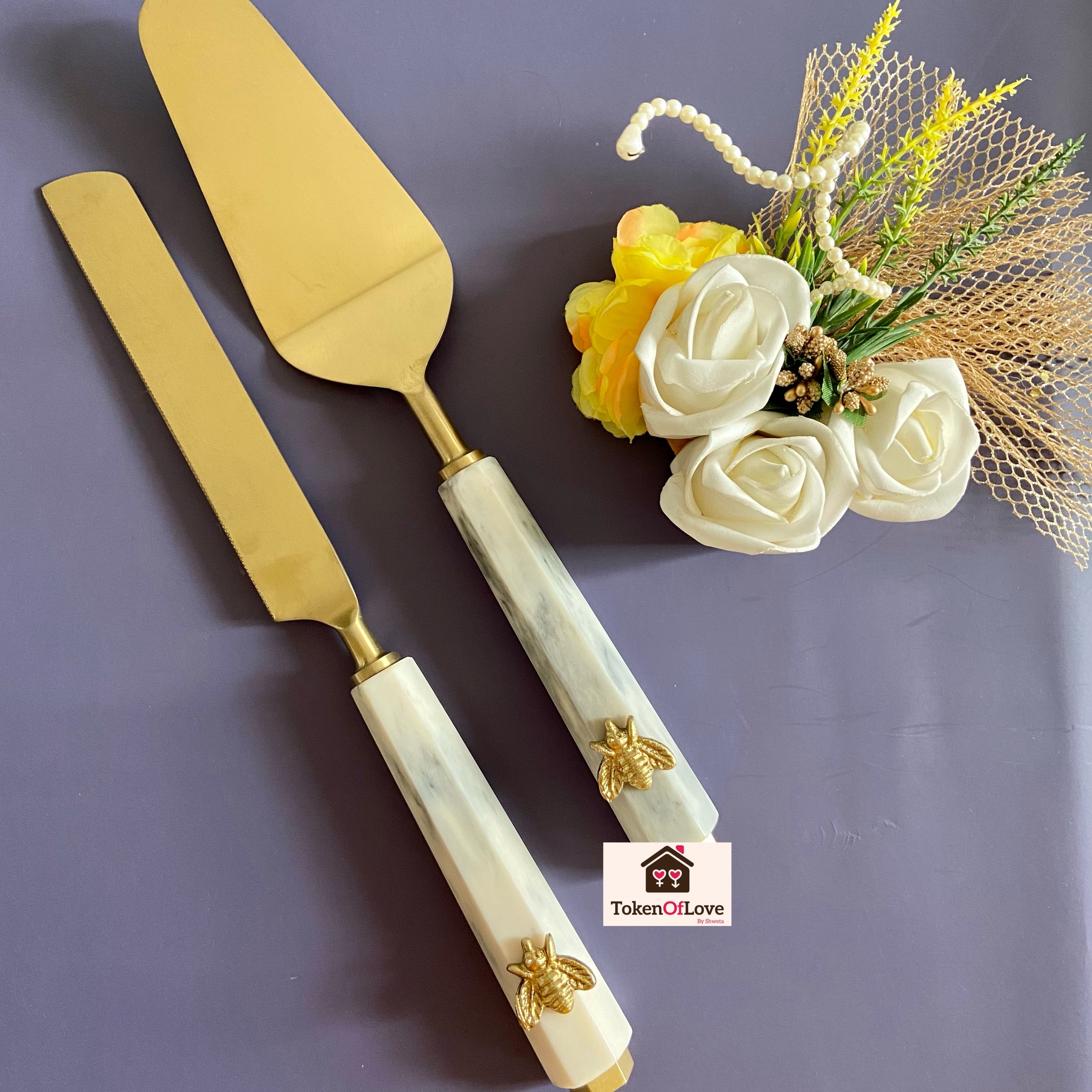 Marble Bee Cake Knife Server