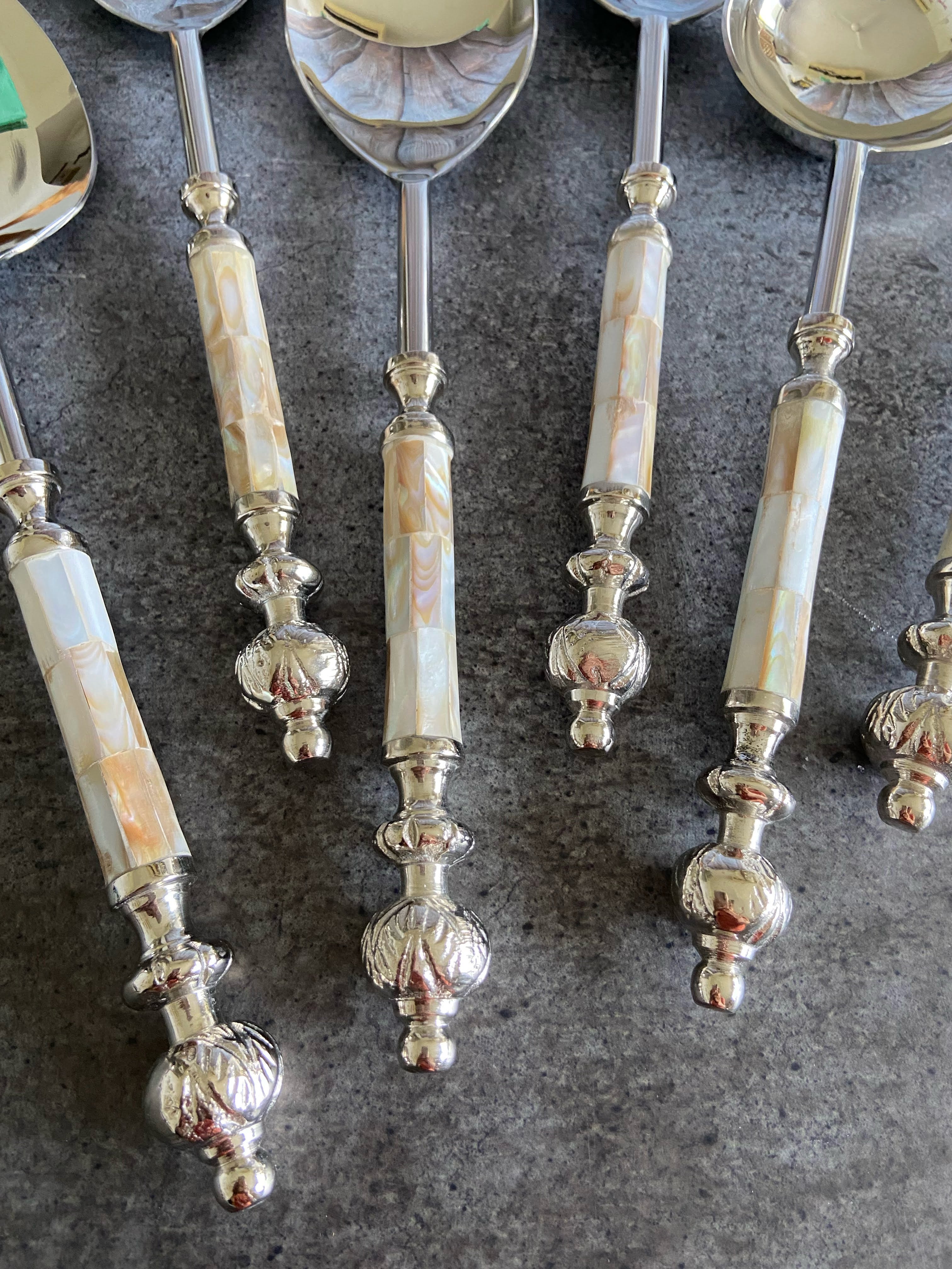 Elegance Pearl Serving Spoon Set
